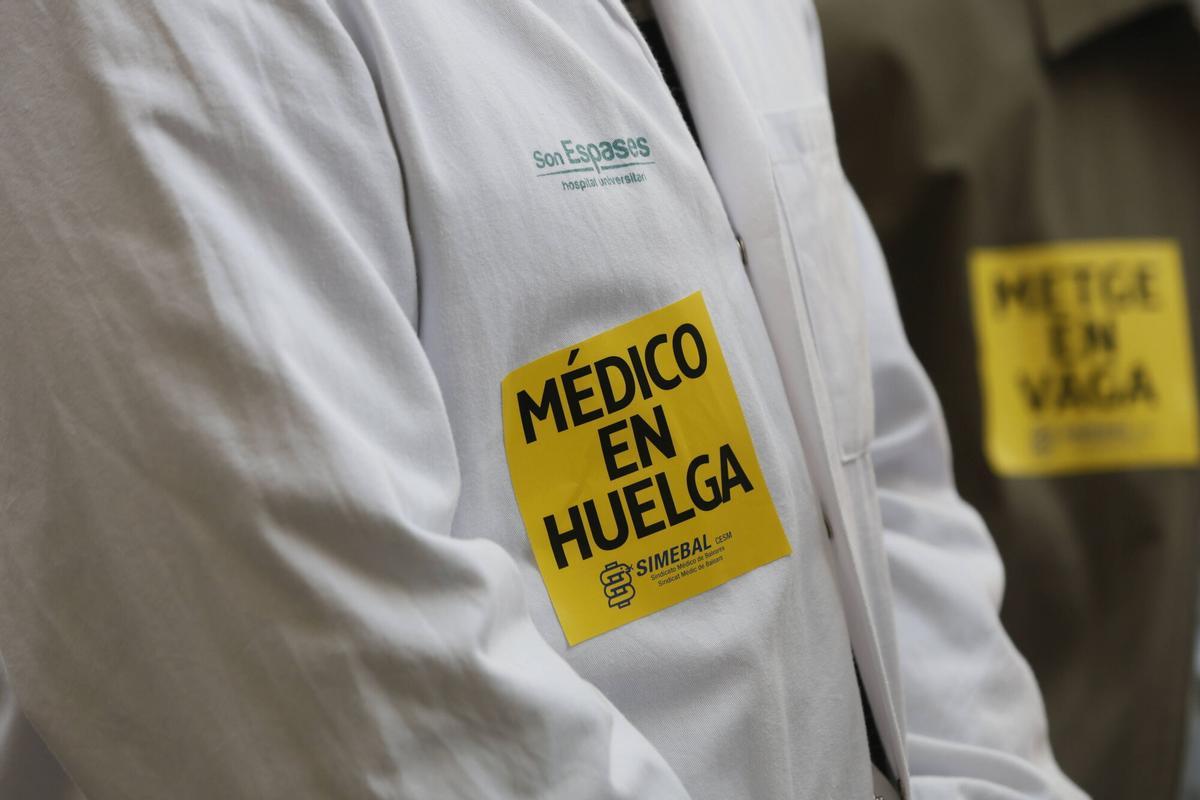 Imagen de archivo, médicos en huelga en Palma.