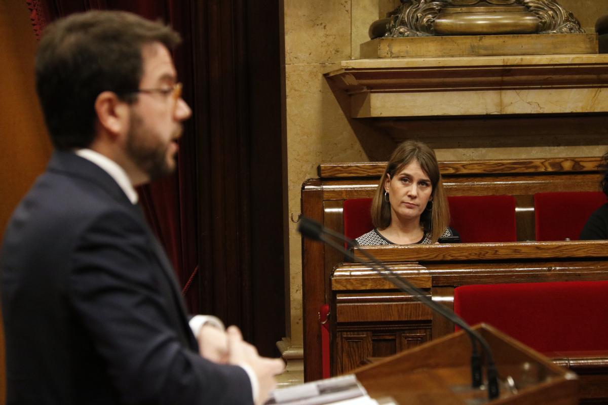 Govern i comuns enfilen el decret que rebutja els percentatges a les aules