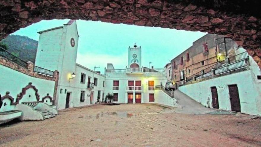 En Albacete hay una ruta turística para que los amanecistas, fanáticos de la película de Cuerda, visiten los lugares de rodaje de &#039;Amanece, que no es poco&#039;.