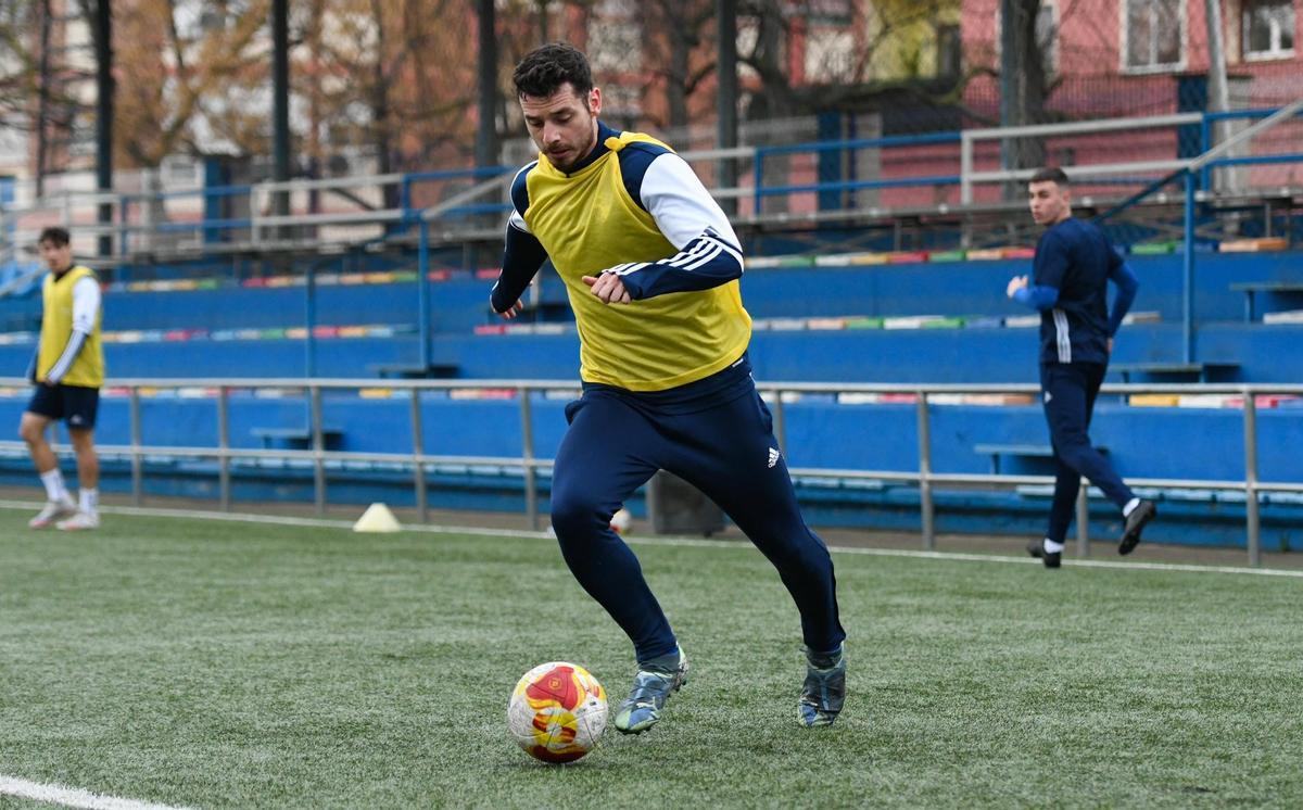 Sesión de entrenamiento del Ebro antes de