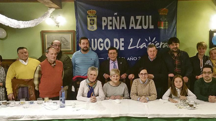 Peñistas asistentes al acto.