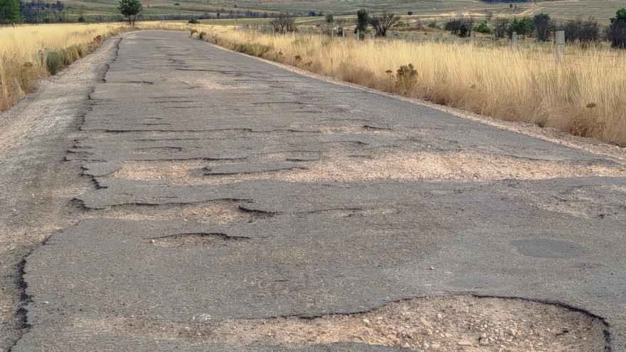 Ahora Decide insta a afrontar el arreglo íntegro de la carretera de Ferreras de Arriba