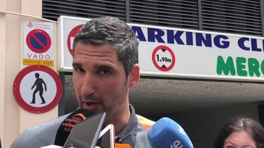 Rubén Burgos hace balance de la temporada del Valencia Basket Femenino