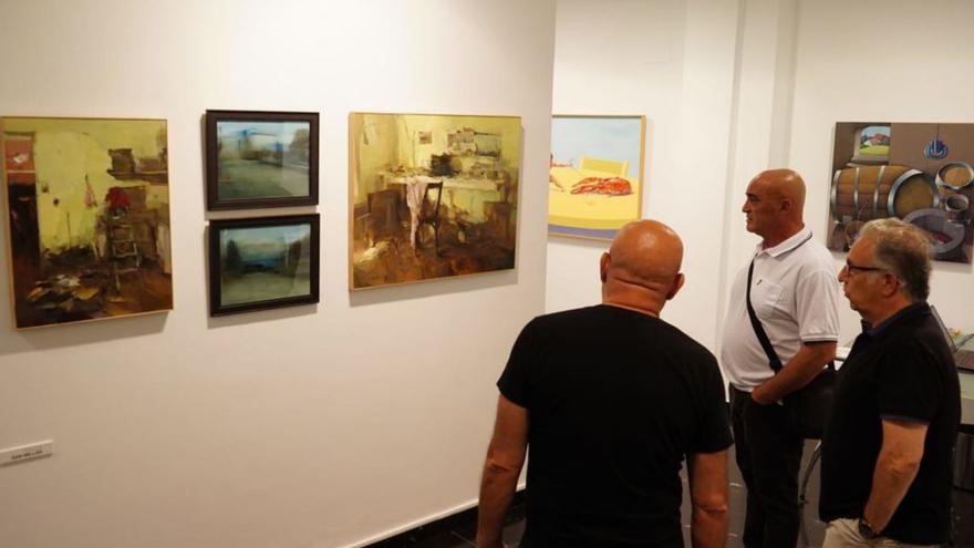 Una docena de artistas exhibe sus pinturas en una nueva muestra en Espacio 36