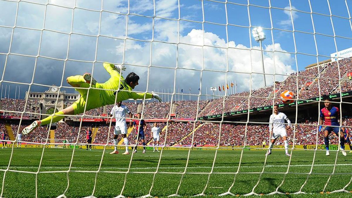 El Barça gana el clásico ante el Madrid en el estadi Lluis Companys