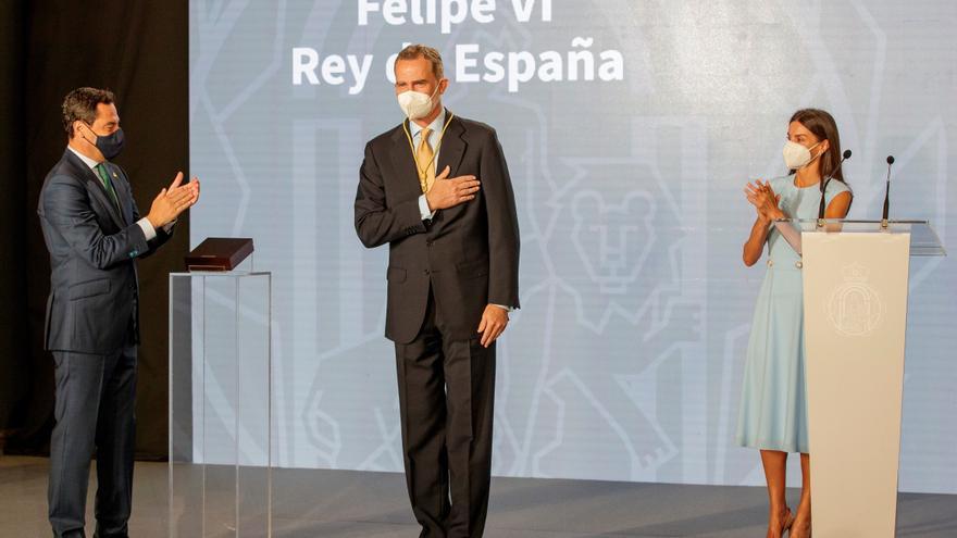 El Rey Felipe VI recibe en Sevilla la Medalla de Honor de Andalucía
