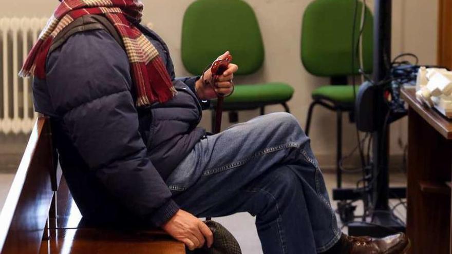 Jorge Saborido Pérez, ayer en el banquillo de la Sección Quinta de la Audiencia Provincial en Vigo. // Marta G. Brea