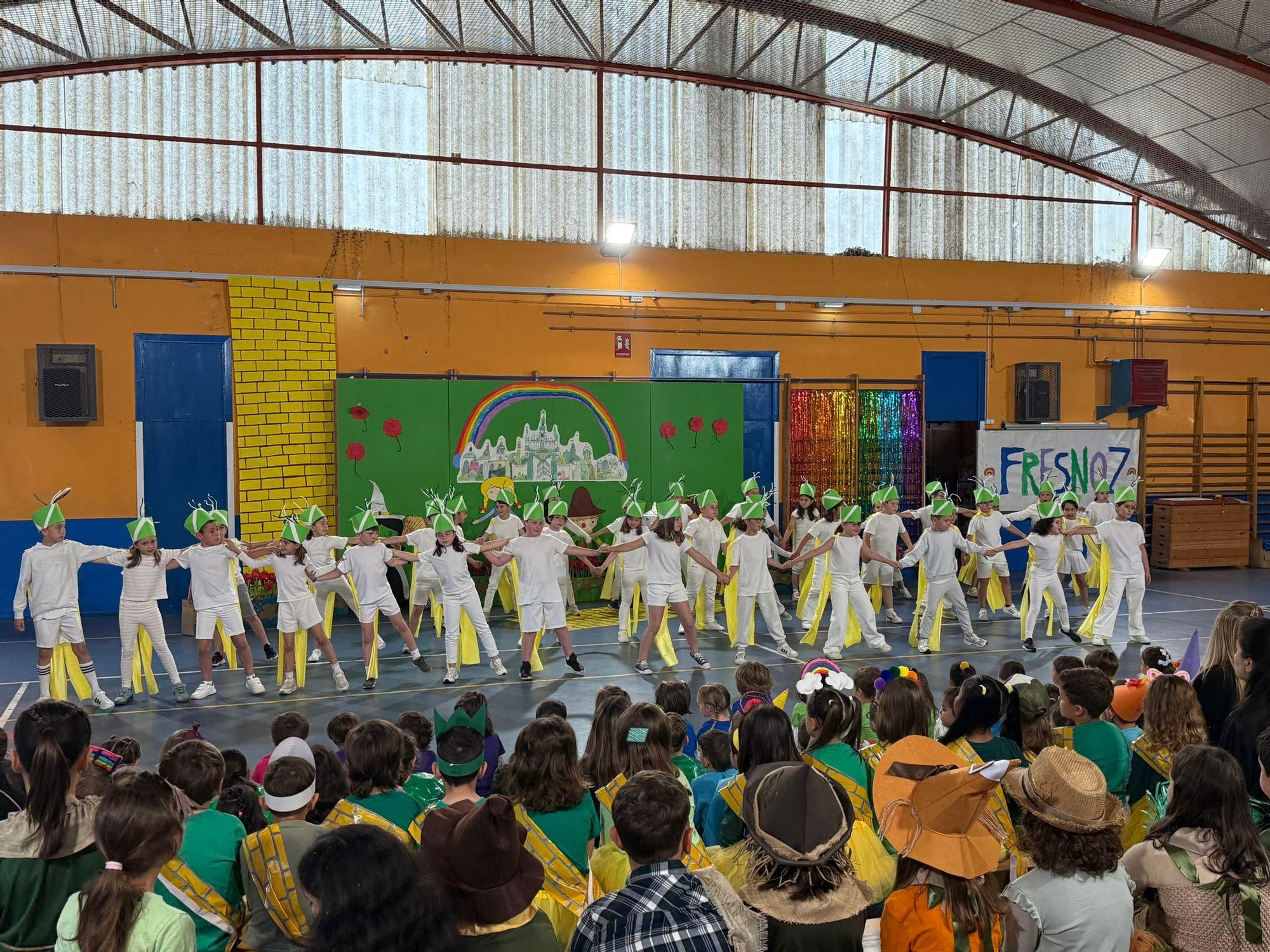 Así es "Fresnoz", la versión de los alumnos del Virgen del Fresno del mundo de Oz