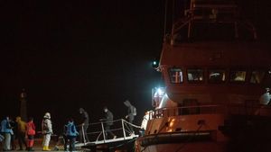 Canàries alerta el Govern que no pot acollir més menors migrants «amb dignitat»
