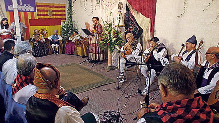 El acto festivo celebrado ayer en el centro aragonés.