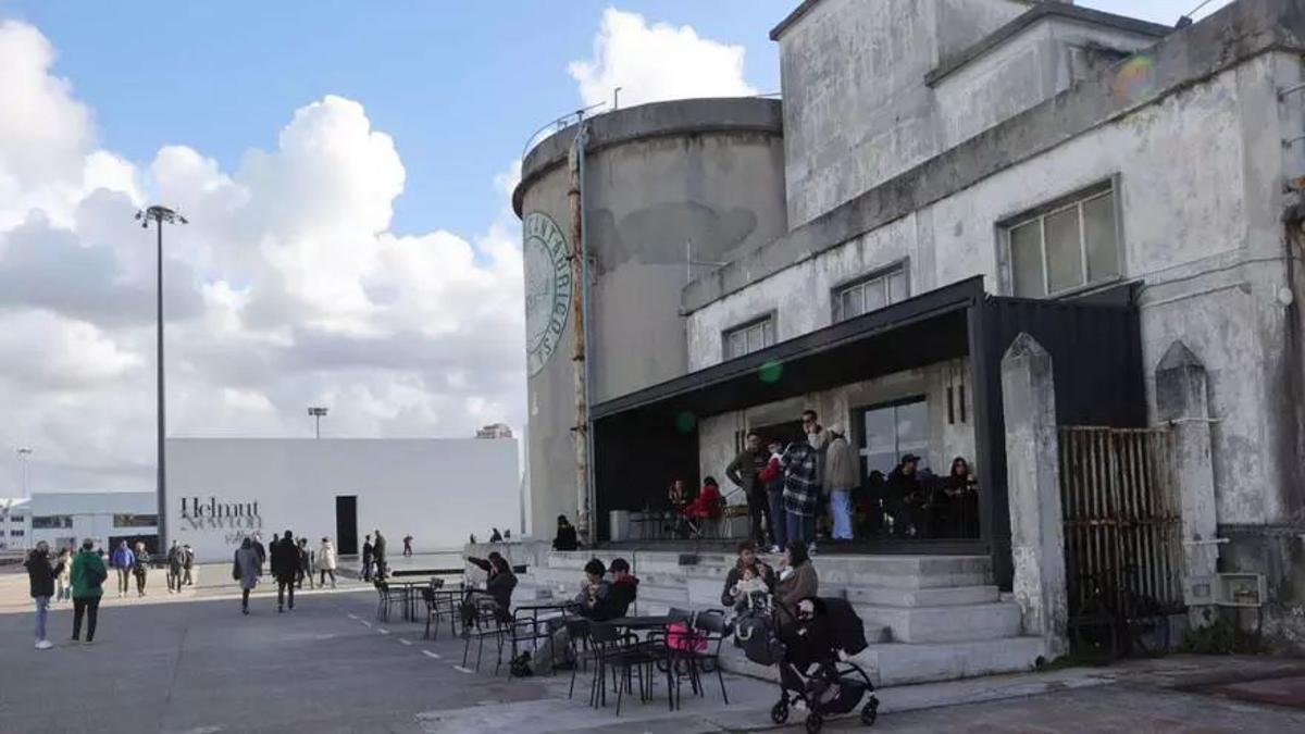 Este lugar ha pasado de espacio industrial abandonado a convertirse en un referente cultural con alcance internacional.