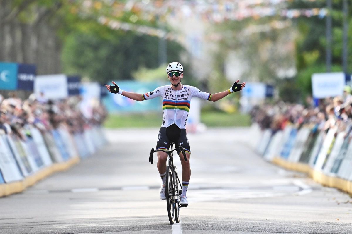 Tadej Pogacar gana el Campeonato de Europa después de conquistar el Mundial. Tadej Pogacar gana el Campeonato de Europa después de conquistar el Mundial.
