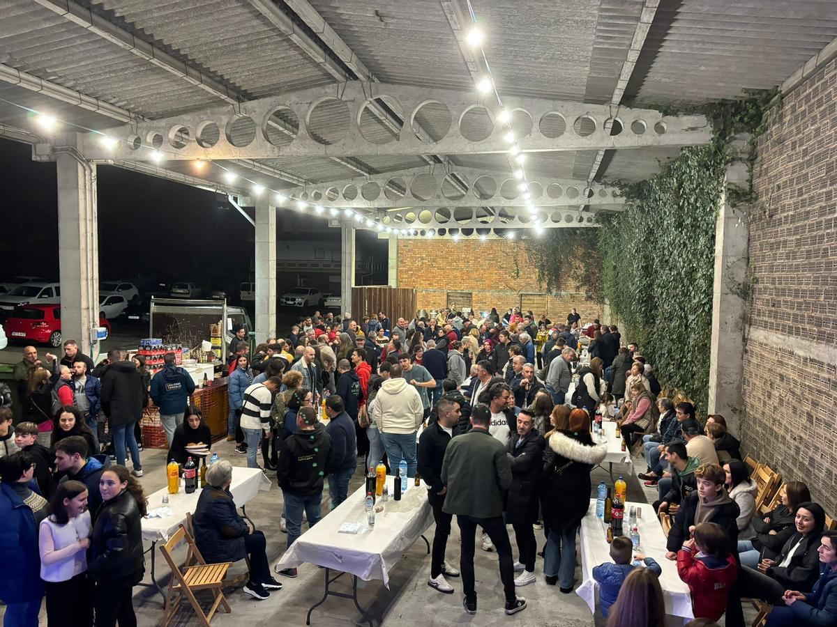 Participantes en el primer magosto de Gres.