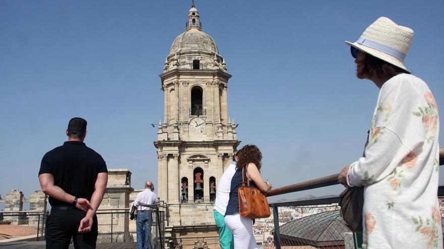 La torre de la Catedral, desde el tejado sin concluir.