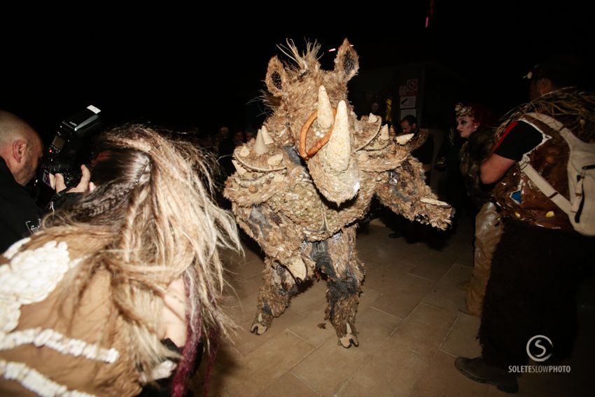 Suelta de la Mussona en el Carnaval de Águilas