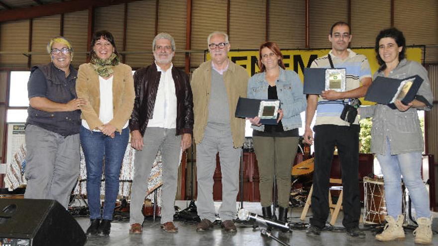 Esther (izq), Dunia González, Antonio Ordóñez, Miguel Hidalgo, Irene Pérez, Agústín Bolaños y Mari Carmen Castellano