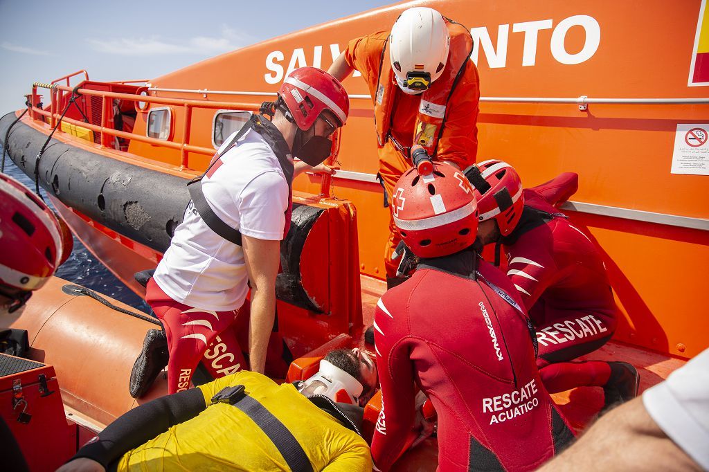 Simulacro rescate Salvamento Marítimo y cruz roja