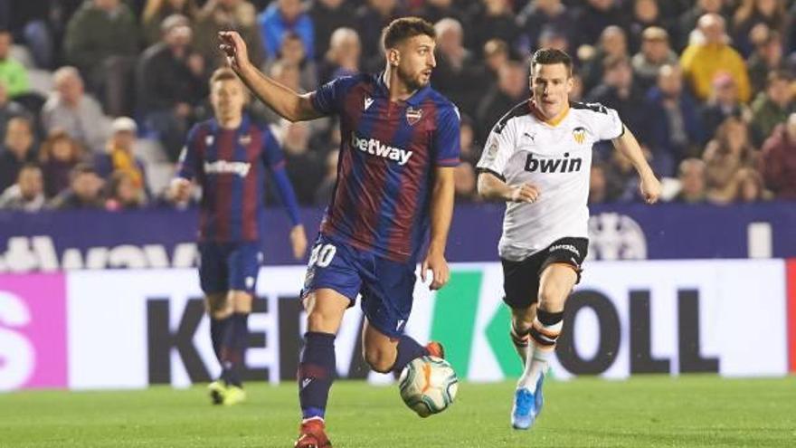 Eliseo, en el derbi que enfrentó al Levante UD contra el Valencia.