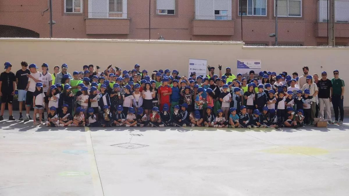 Más de 150 personas participan en la recogida de basura por la ribera del Duero