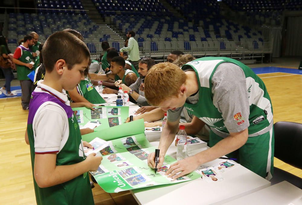 El Unicaja abre su entrenamiento al público