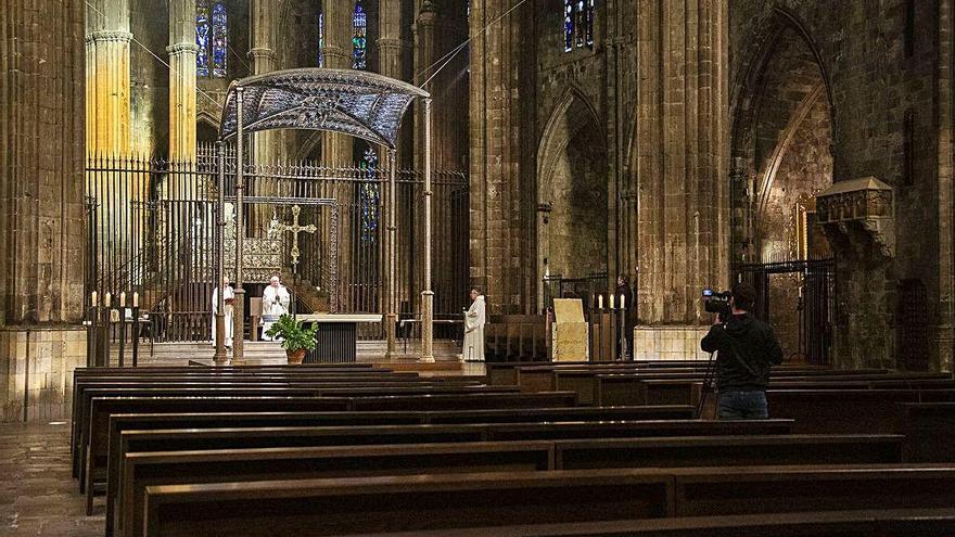 Celebració de Dijous Sant per internet amb una Catedral buida