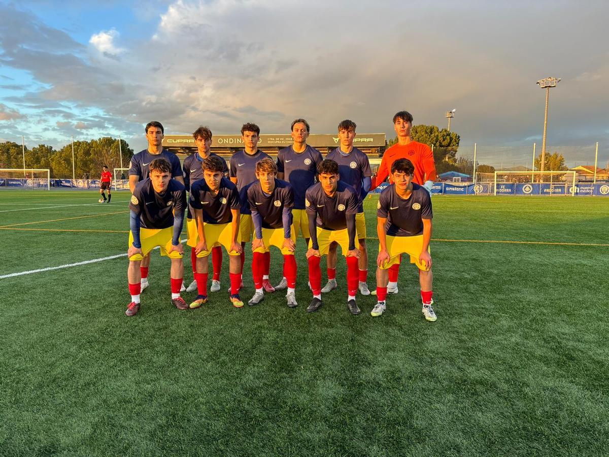 L'onze del partit davant del Cornellà