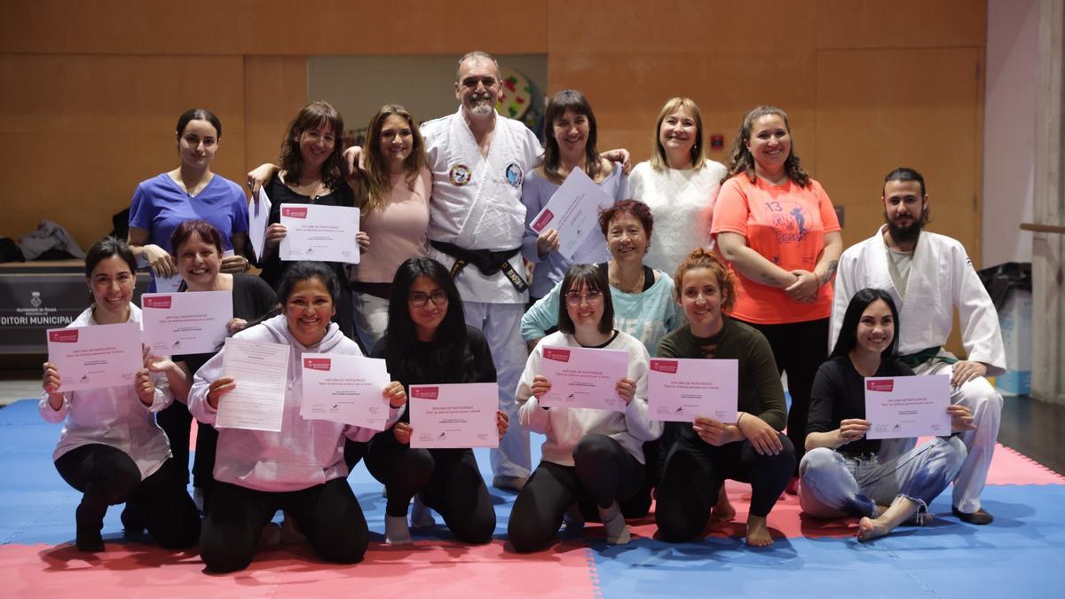 Finalitza el taller de Defensa personal per a dones realitzat a Roses