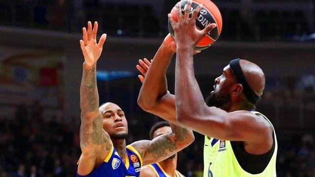 Chris Singleton, en la imagen en el partido ante el Khimki,  regresa al equipo tras descansar en la Liga