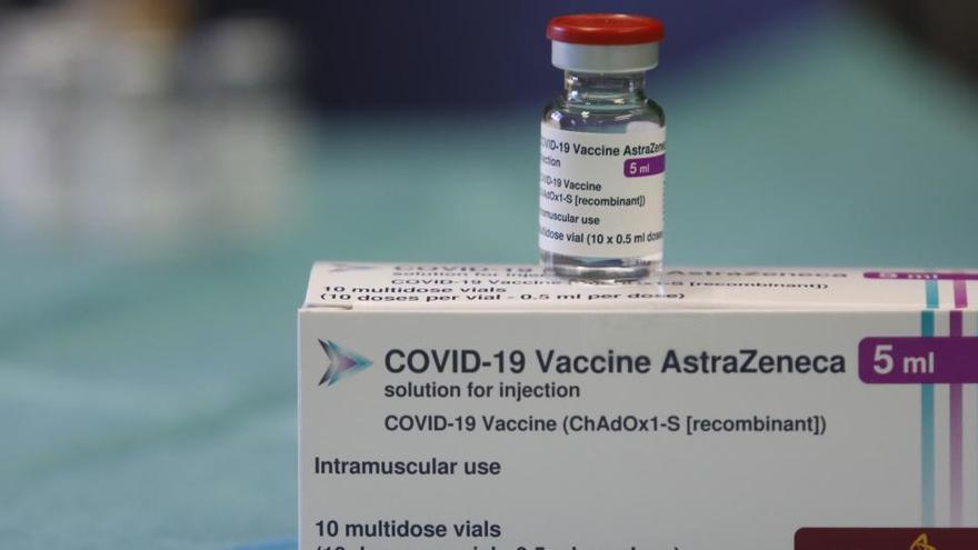 Països Baixos deixa de vacunar amb AstraZeneca als menors de 60 anys