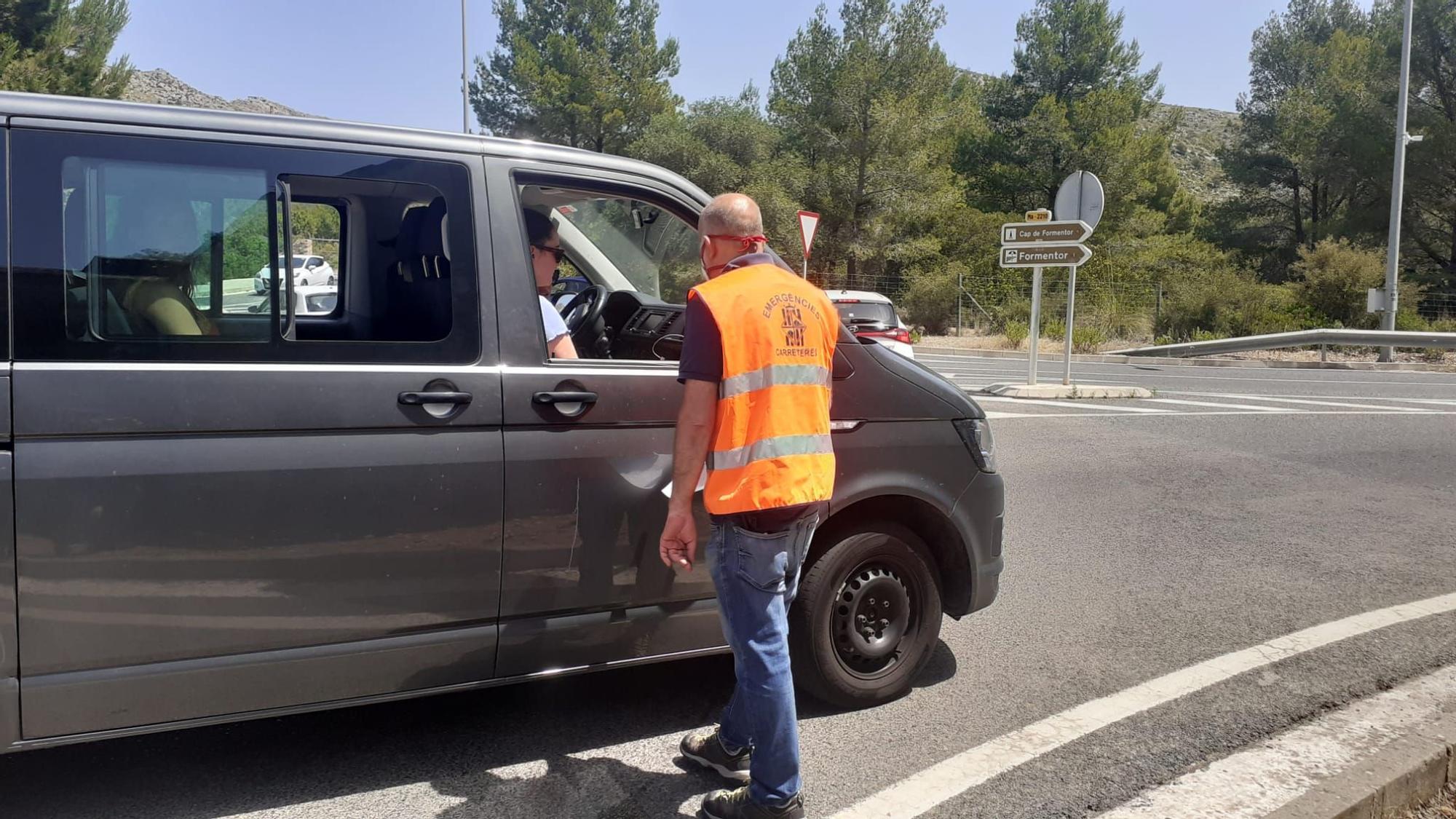 Empiezan las restricciones para llegar a Formentor: permiten el acceso en coche privado a cambio de una consumición en la playa