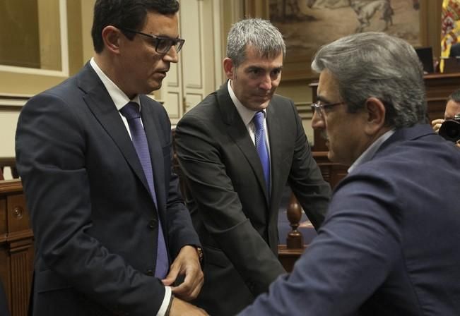 18/04/2017.CANARIAS POLITICA.Pleno del Parlamento de Canarias..Fotos: Carsten W. Lauritsen