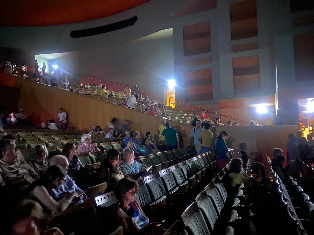 Un corte de luz ajeno al teatro obliga a cancelar el concierto de Heras-Casado