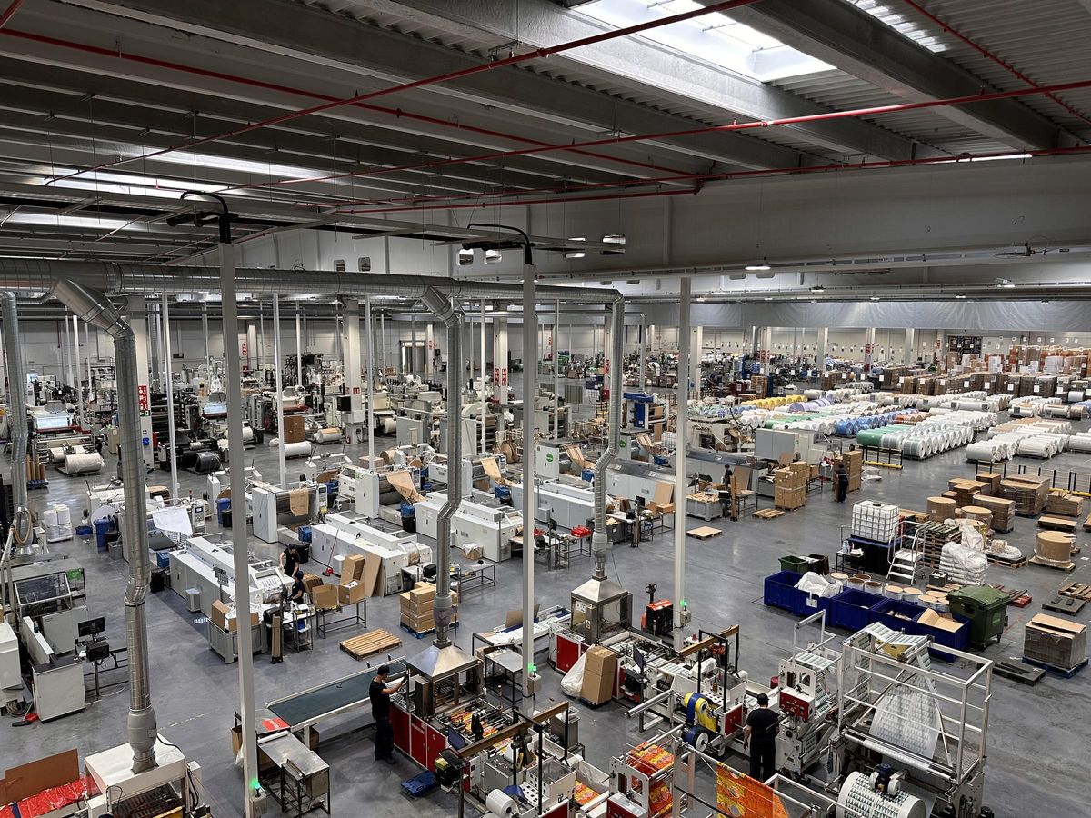 Interior de la nueva planta de Eversia en Lorquí.
