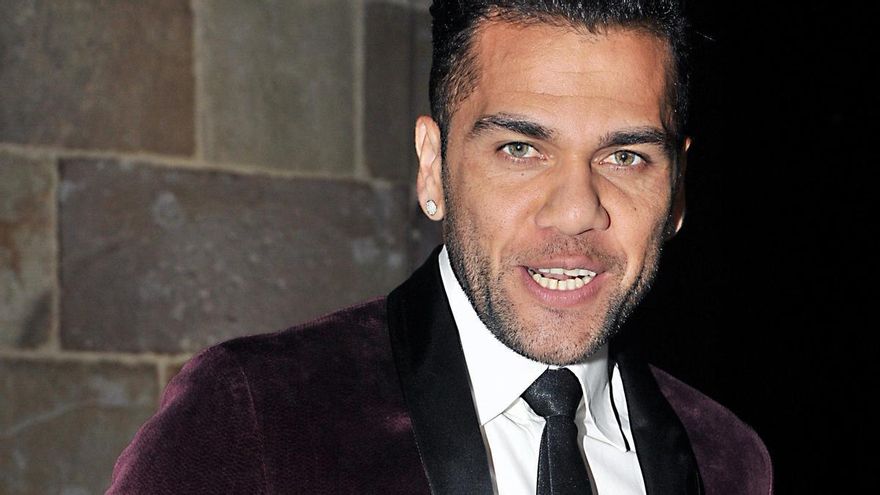 Dani Alves reacciona a las declaraciones de Joana Sanz dejando entrever que han roto