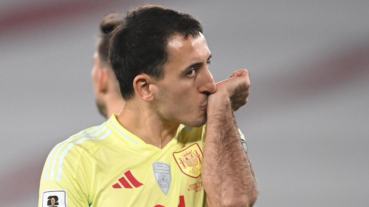 España tiene pie y medio en el Mundial 2026, pero tendrá que esperar al martes para sellar su pase