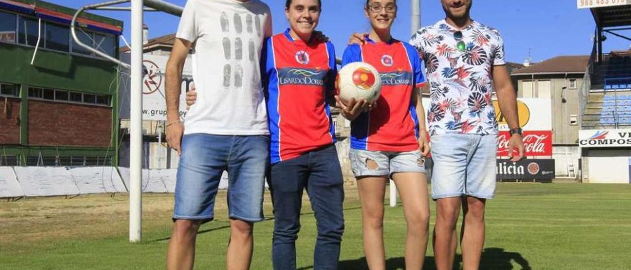 Rubén García, Emma López, Andrea Pardo y Jacobo Porto, ayer en el campo de Couto. // Jesús Regal