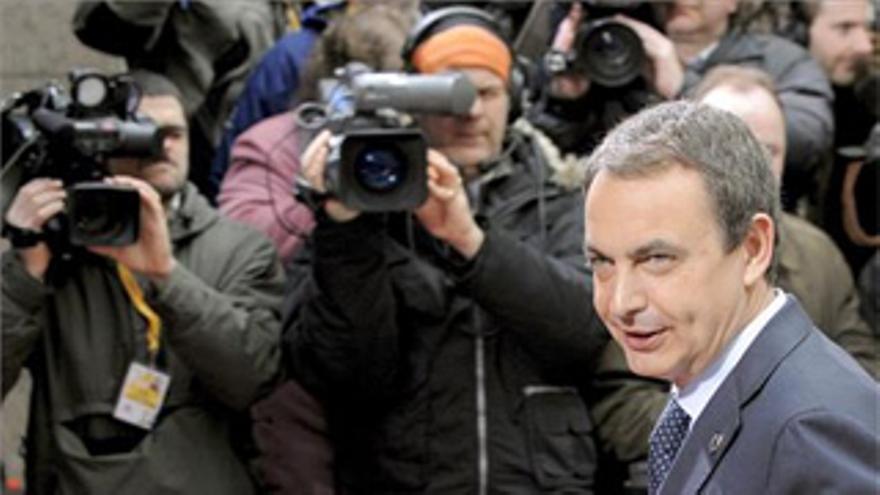 Zapatero adelanta que cambiará la estructura del Gobierno