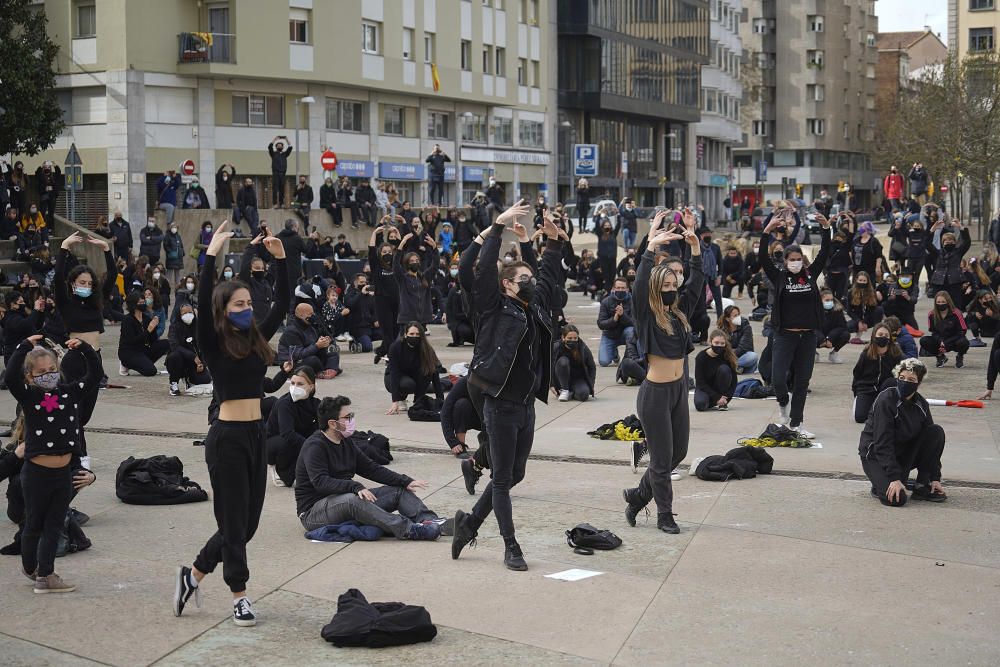 Les escoles de dansa ballen en contra del tancament