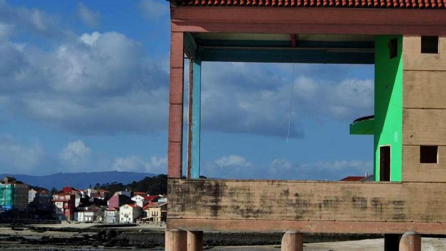 El edificio del acuario lleva meses desmantelado. // Iñaki Abella