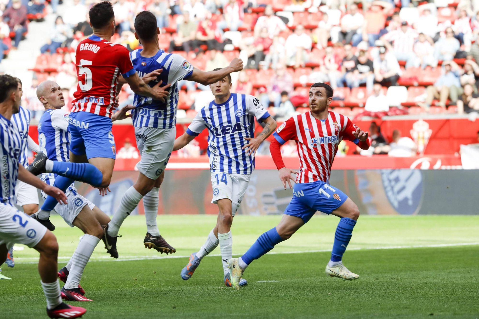 Así fue el encuentro entre el Sporting y el Alavés