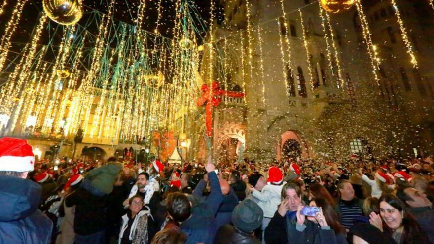 Encendido del alumbrado navideño, ayer, en Porriño.