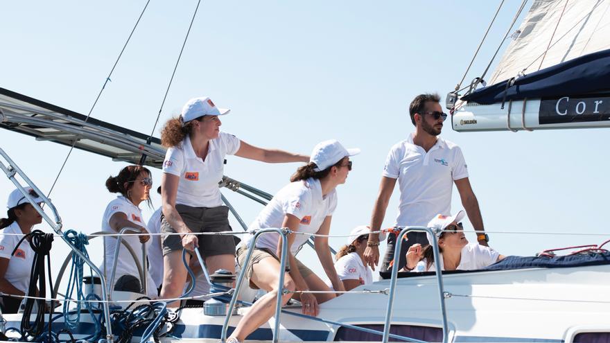 La Marina de València acoge la regata solidaria por la igualdad de género