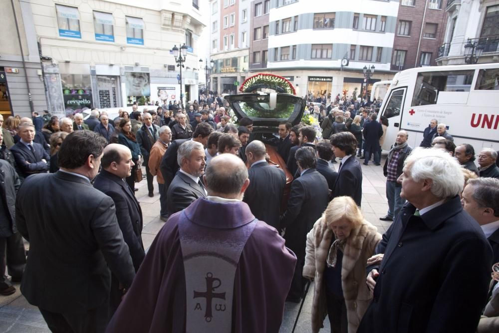 Multitudinario adiós a José María Figaredo"