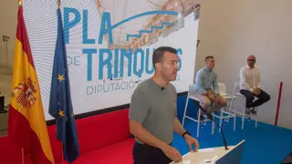 La Diputación presenta en el El Genovés su plan para "garantizar el futuro de los trinquets"