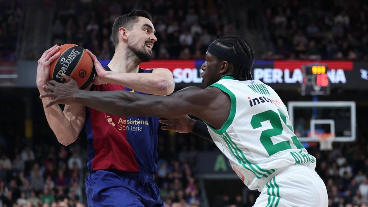 Tomas Satoransky y Kendrick Nunn, durante un Barça - Panathinaikos de Euroliga