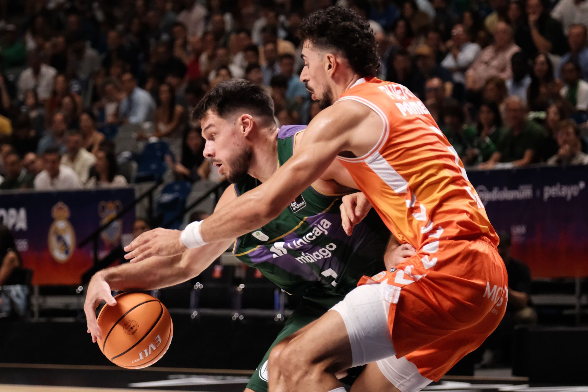 Unicaja - Valencia Basket en el Supercopa de Baloncesto 2025.