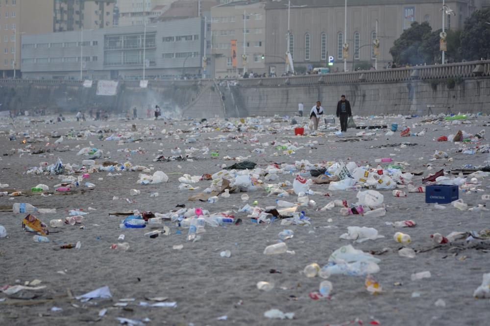 Así amanecieron playas de la ensenada del Orzán