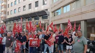 Unos 130.000 trabajadores inician el año con convenios caducados y sin subida salarial