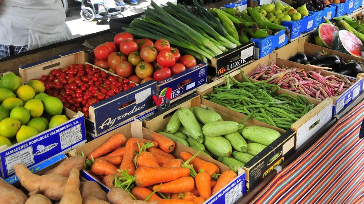 Mercado de verduras y frutas