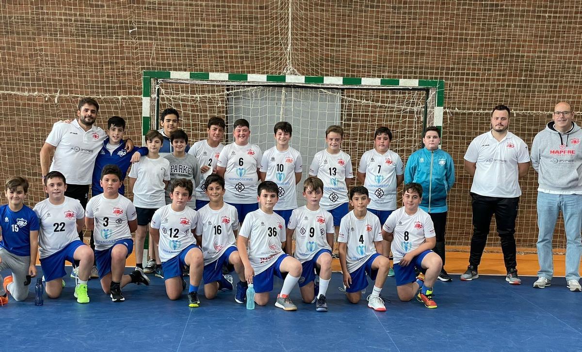 El ARS alevín, tras proclamarse campeón provincial.